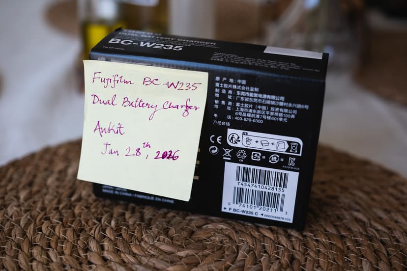 FS: Fujifilm BC-W235 Dual Battery Charger (Brand New)