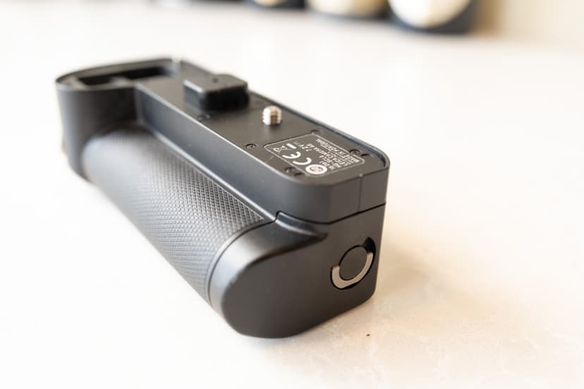 FS: Leica Multifunctional Handgrip HG-SCL6 for SL2